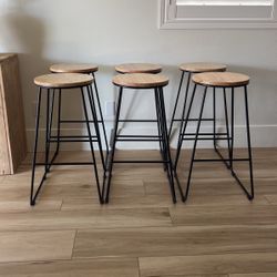 6 Bar Height stools 