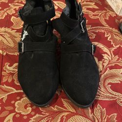 Black Suede Boots ( Women’s) 