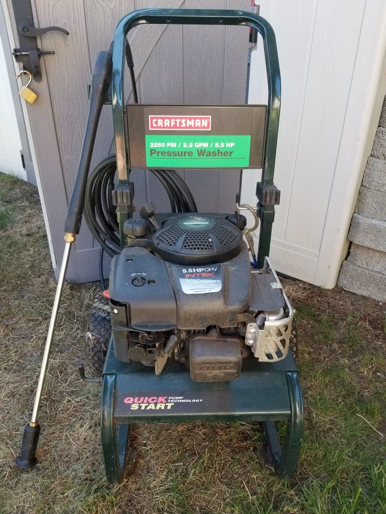 2250 PSI Craftsman Powerwasher