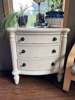 Bedside table