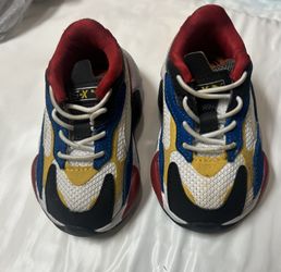 Pumas Size 4c $20