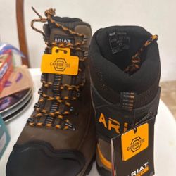 ARIAT WORK BOOTS BRAND NEW