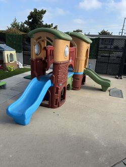 Step2 Clubhouse Climber Outdoor Playground 