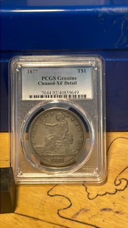 Silver dollar 1877 ms40
