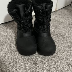 Snow Boots Boys Size 4