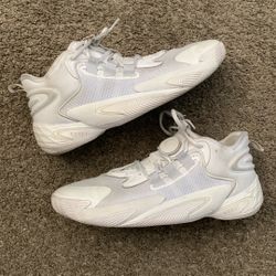 Size 11 Adidas BYW Select basketball shoes