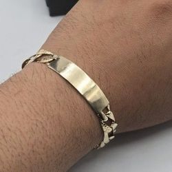 14kt Gold Name Plate Bracelet Esclava ID de Oro 14kt 