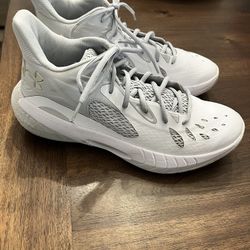 Under Armour Men’s 10 Shoes White Hovr 