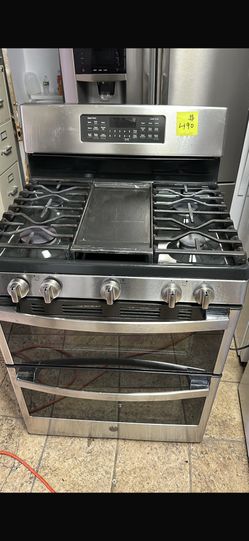 GE 30” Stainless Steel Double Oven Gas Stove 