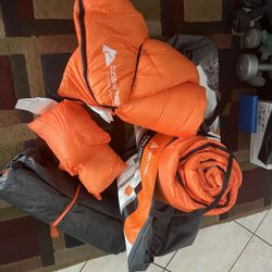 CAMPING EQUIPMENT  WITH BIG BAG 2 SLEEPING BAGS 2 PILLOWS TENT BRAND NEW ALL 