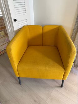 Accent chair