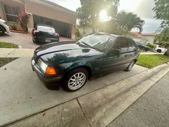 BMW 318ti