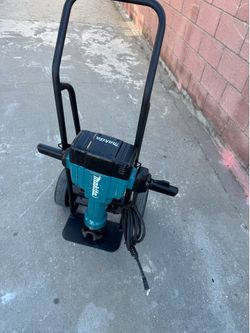 Makita HM1810 jackhammer breaker demolition hammer excellent condition
