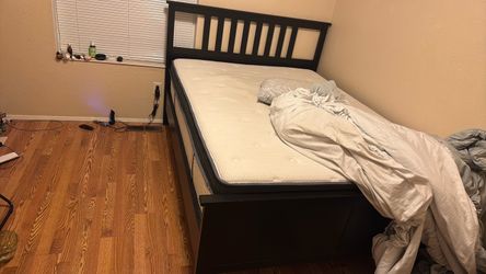king bed fram and matress