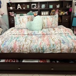  Full Bedroom Set - Price Negotiable. 