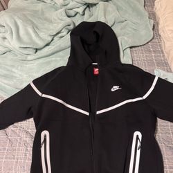 All black nike tech jacket 