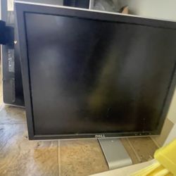 16” Dell & Hp Monitors 