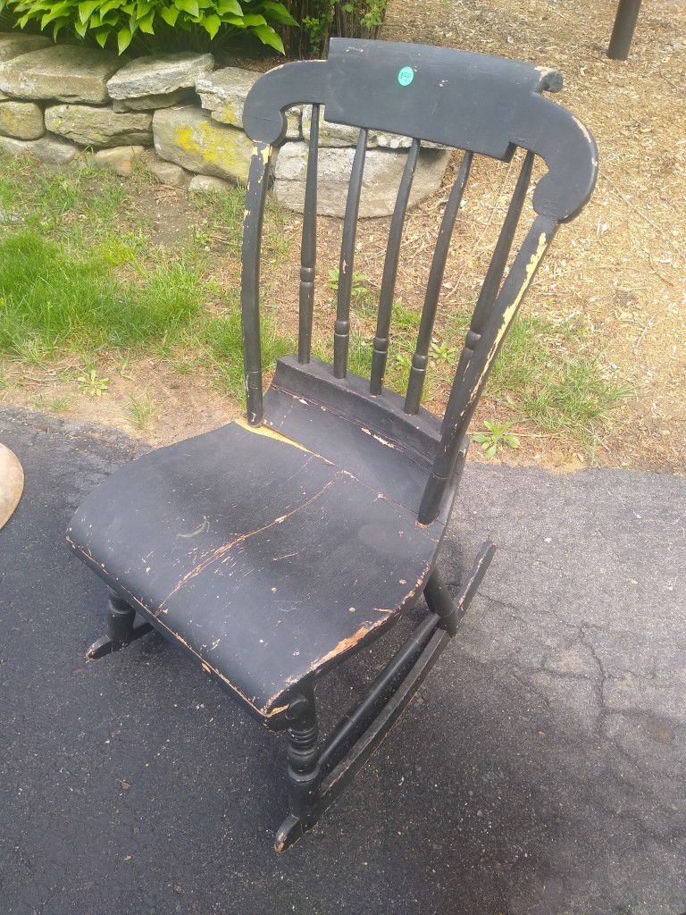 Small Rocking Chair For Restoration 