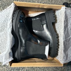 Brand New Steve Madden Black Boots