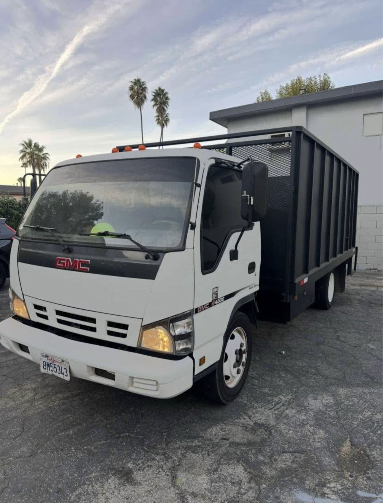 2008 GMC W4500