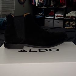 Chelsea Boots