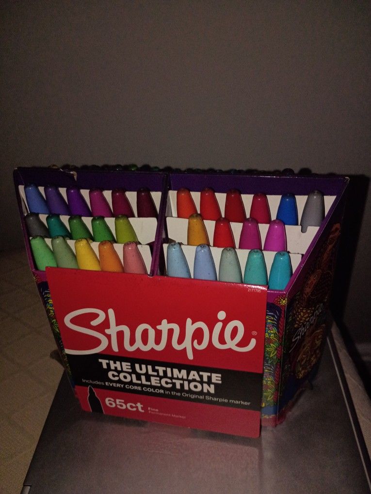 65ct Ultimate Sharpie Collection **NEW**