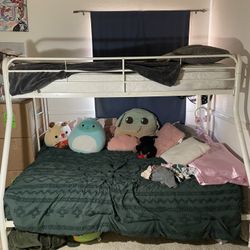 Metal bunk Beds