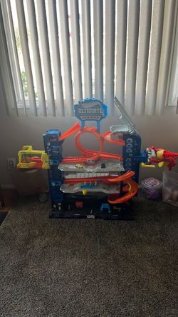 Hot wheels track