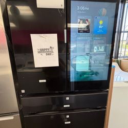 Family Hub Refrigerator 