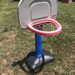 Toddler Free-Standing Basketball Hoop