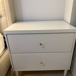 Set of two white nightstand/dressers
