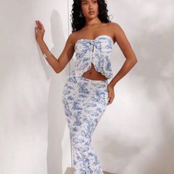 Blue and white two-piece set