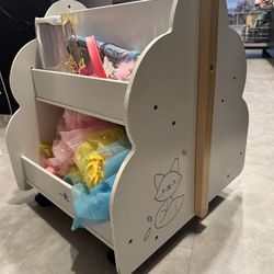 Wooden storage bookshelf