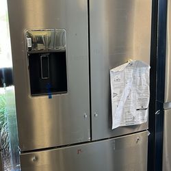 💥Great Deal💥 26.8 cu. ft. French Door Refrigerator in Fingerprint Resistant Stainless Steel