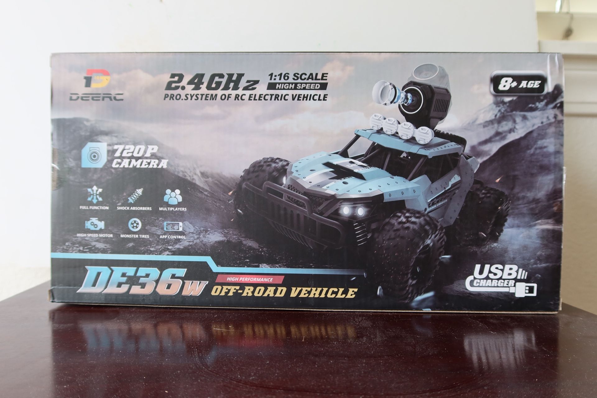 DE36W off-road RC car with 720P camera New In Box