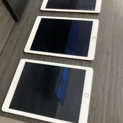 iPads 