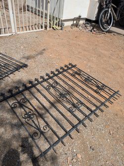 Decorating metal window coverings