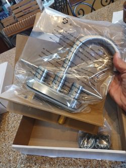 PROJECT SOURCE Brushed Nickel Finish Centerset Bath Sink Faucet