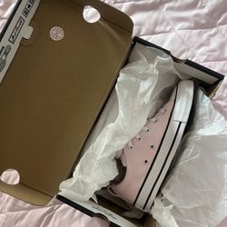 Pink converse 