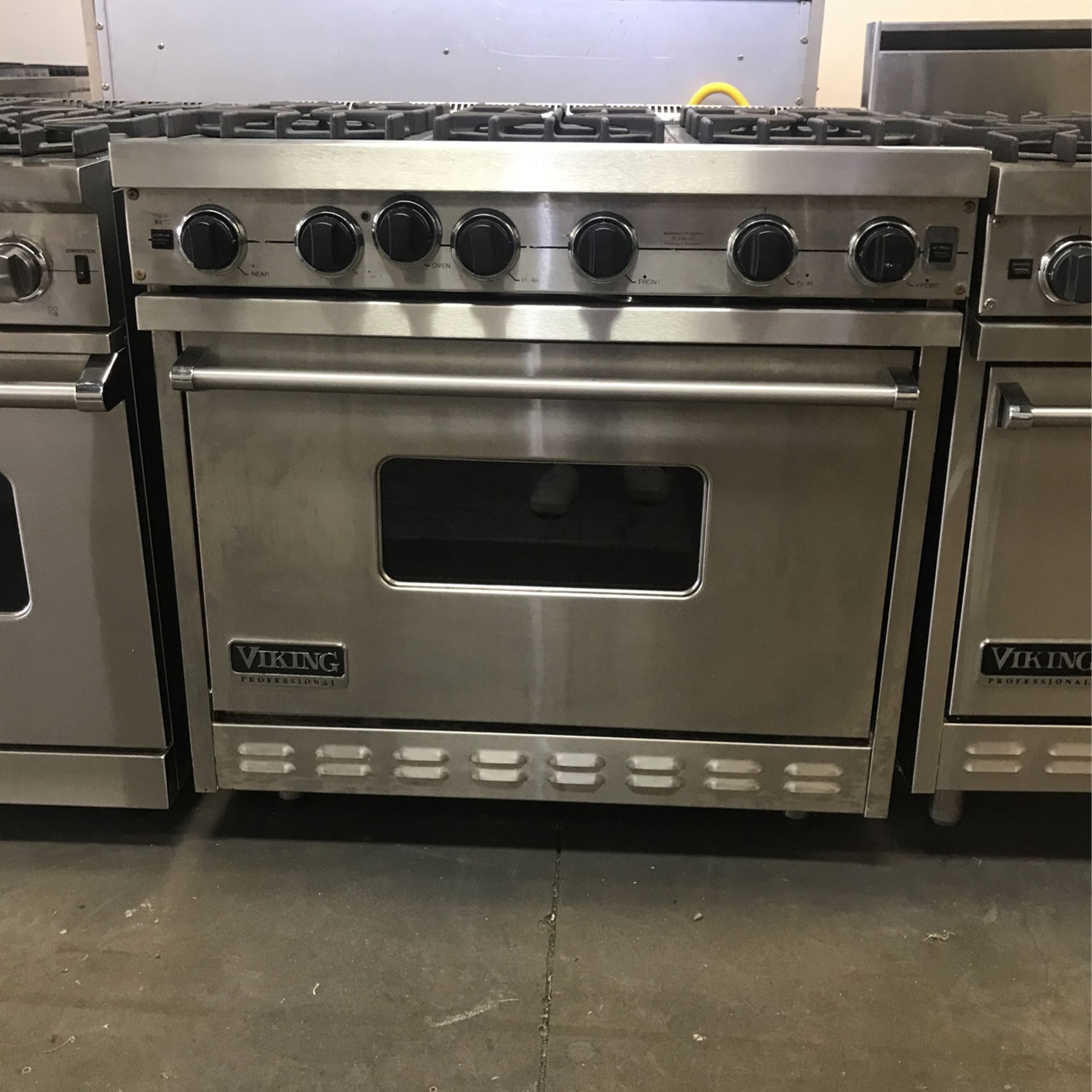 Viking 36”Wide All Gas Range Stove With 6 Burners In Stainless Steel