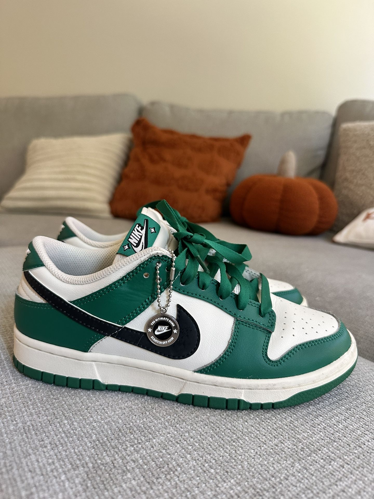 Size 6 Lottery Dunks SE-Malachite