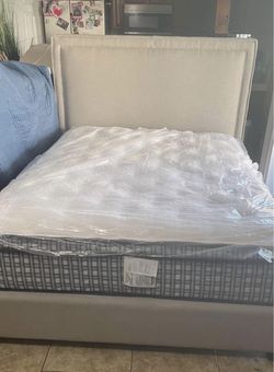 Like New Beige Queen Size Platform Bed Frame