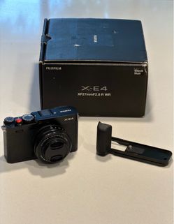 Fujifilm XE-4 with 27mm WR lens