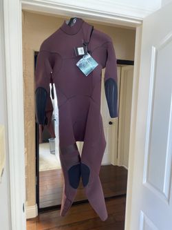 Hurley Wetsuit. (Great deal) (Never worn)