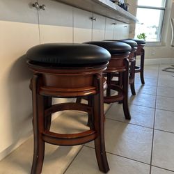 Set of 4 Swivel Bar Stools