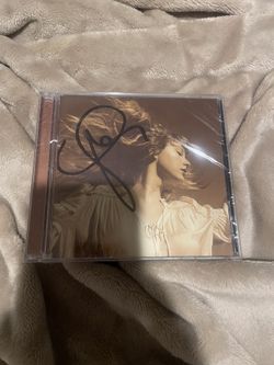 Signed Taylor Swift Fearless CD (sealed)