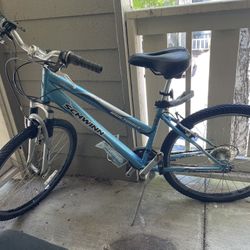 Women’s Schwinn Bike