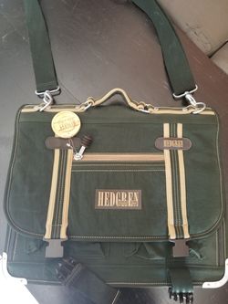 Briefcase laptop messenger bag
