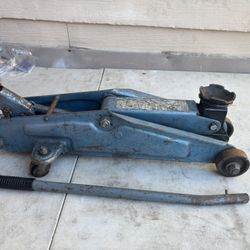 Gato Hidráulico  2 1/2. Toneladas