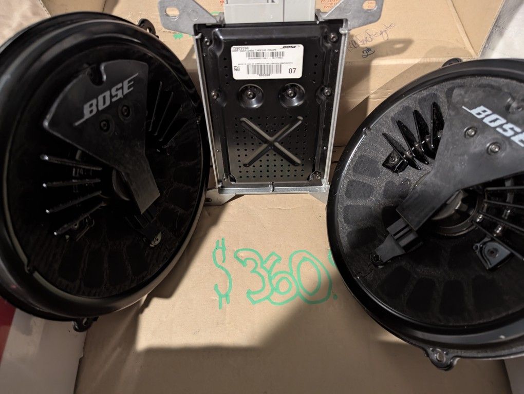 #2 10 Inch Low Profile Bose Subwoofer OEM Bose Amplifier